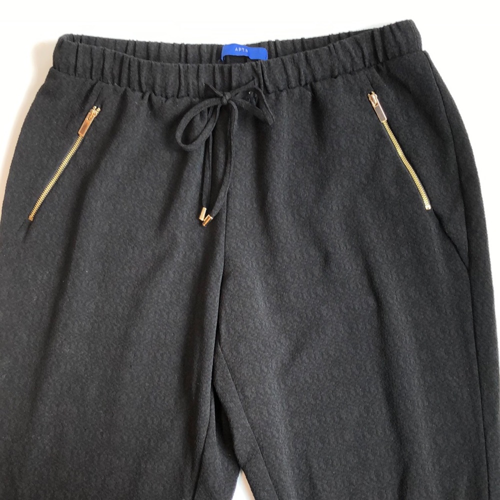 Apt. 9 textured stretch black jogger pants size Medium